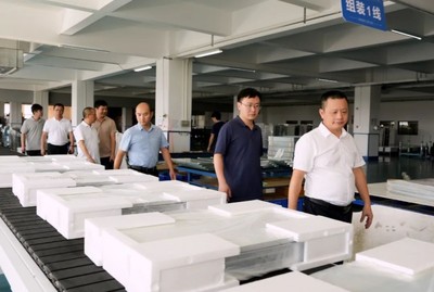 炎陵縣譚宇副縣長、商務局扶學勇書記一行蒞臨參觀萊博頓總部工廠